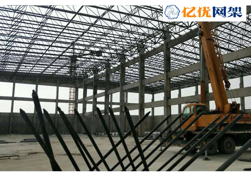 鹿泉干煤棚网架